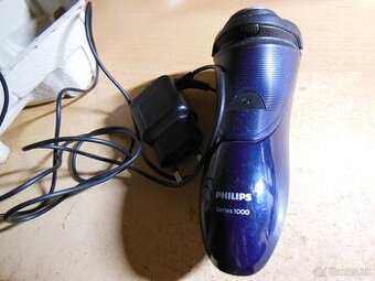 Holiaci strojček PHILIPS Series 1000