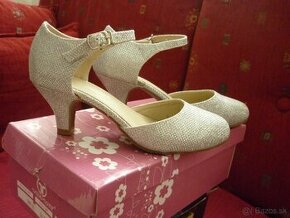 Slávnostné dievčenské topánky - lodičky veľ. 33