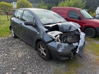 Rozpredám Toyota Yaris 1.0 51kw