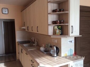 TOP NOVÁ CENA/ Sever/BnB priestranný 3 izbový byt na predaj