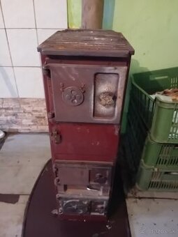 Predám kachle starožitné 7kw