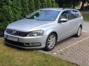 Predám VW Passat 1,6 TDI, B7, r.v. 2012, kombi