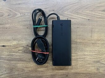 Originál napájací zdroj na Xbox 360E