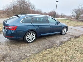 Škoda Superb combi 2.0 TDi DSG