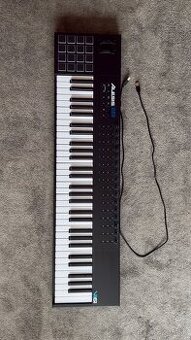 Alesis VI61