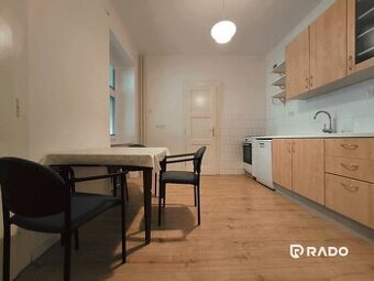 RentHub | Veľký 4i+2i byt | 132 ㎡ | Nezariadený | Staré mest