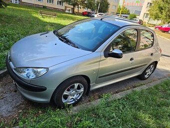 Peugeot 206 1.1 Benzin 2005, stk do 10/2026