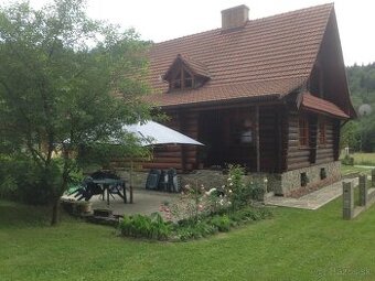 Zrubový dom s pozemkom časť Majdan obce Olejníkov