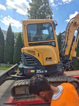 3,9 t bager Hyundai R35Z-9AK. - Akcia