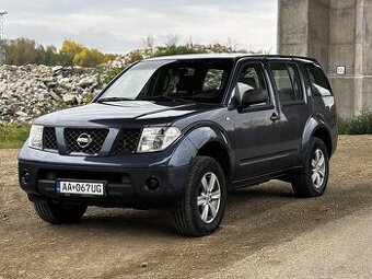 Nissan Pathfinder - 1