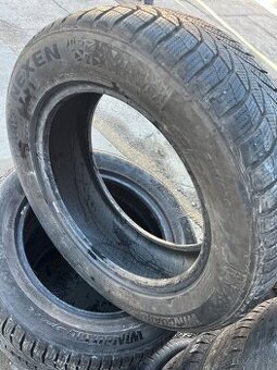 Predám 235/55R17