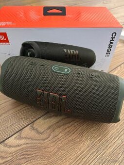 JBL Charge 5