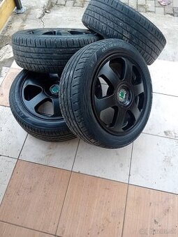 Predám 4ks elektróny pneu na fabiu 5x100