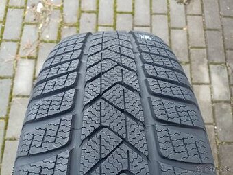 Zimné pneu Pirelli Sottozero 3 235/45 R18 XL