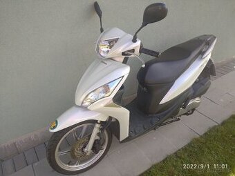 Skútr Honda Vision 110