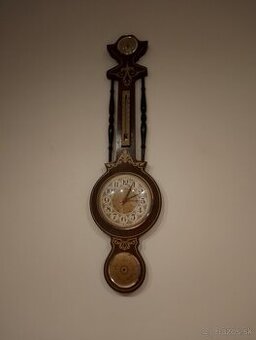 Nástenné hodiny retro