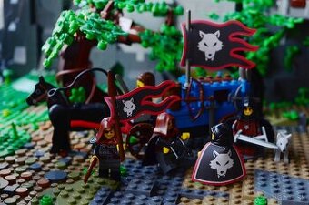 Predám Vlajky a Plášte pre lego castle