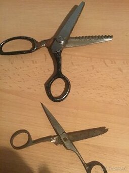 STARé HRDZAVé NOžNICE