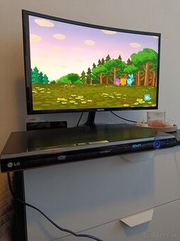 Predám DVD prehrávač LG DKS 9500H s karaoke
