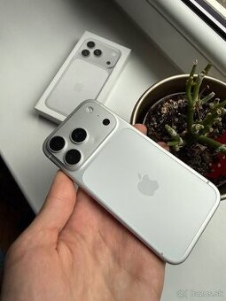 PREDÁM/VYMENÍM Apple iPhone 17 Pro 256GB Silver, iStore