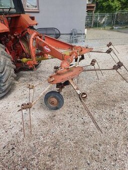 Obracač sena kuhn cca 3m, ide krasne ticho