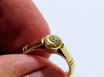 14k zlatý prsteň 0,14ct ✨✨✨