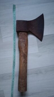 Starožitná sekera tesárska kresačka