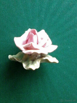 porcelánová ruža