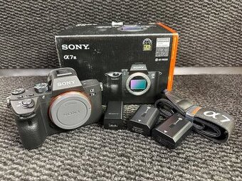 Sony A7III + Príslušenstvo(Objektívy, Kapsa, SD...)