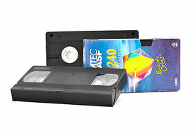 Kúpim VHS kazety - filmy nahrané z TV