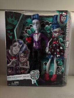 Monster High Ghoulia Yelps a Slo Mo - Love is not Dead