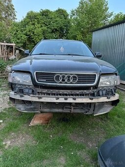 Predam predne svetla audi a4 b5.  Rv98