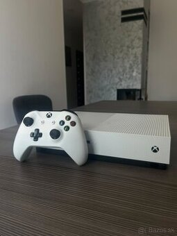 Xbox one S 500 GB