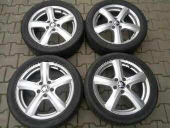 Elektrony Skoda Octavia 2 5x112 r17,letne pneu. 225/45 r17