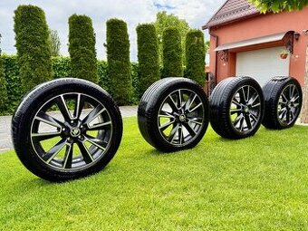 Komplet letnú sadu alu Škoda MATTERHORN 5x112 225/50 R17.