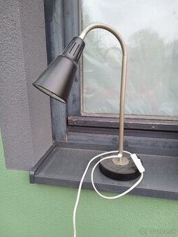 Stolová lampa