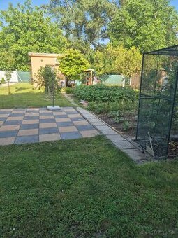 Predávame záhradu s chatkou - NMnV  pri cyklotrase