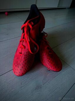 KOPAČKY ADIDAS PREDATOR FREAK .4