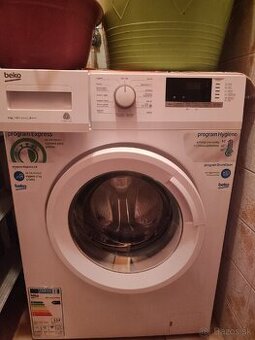 Automatická práčka BeKo trieda A top stav cena 120€