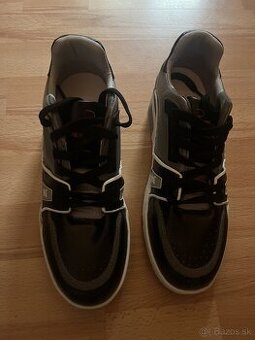 Louis Vuitton limited - 1