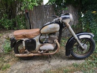 Jawa 250 353 ambasádor s TP a ŠPZ