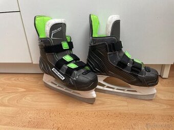 BAUER X-LS Youth detské korčule na ľad Y11 (EU 29,5)