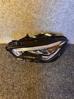 Svetlo Mercedes-Benz trieda CLA W118
