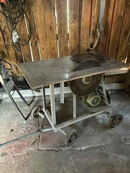 Cirkulárka na drevo