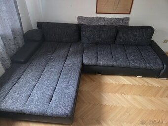 Rohový rozkladací gauč