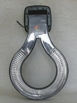 Kruhový adaptér pre externé blesky. - 1