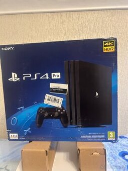PS4 Pro CUH-7216B