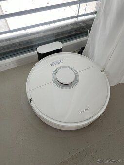 Roborock Q7 Max (biely) – výborný stav