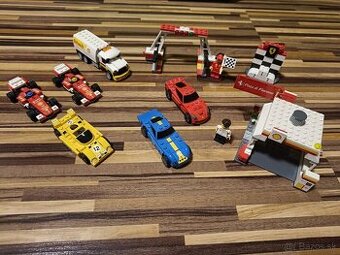 Predam Lego auta Ferrari - 6 aut + cepracia stanice + ciel
