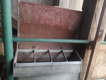 Krmítko pre prasatá